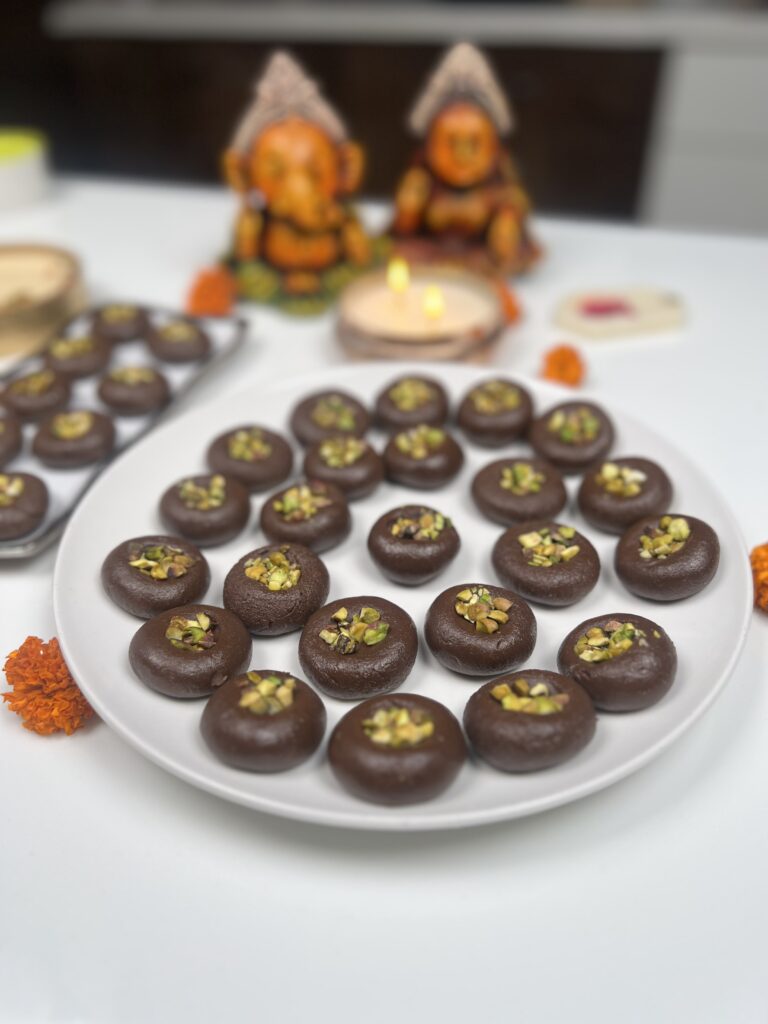 Easy chocolate peda recipe, a homemade Diwali sweet in one pan
